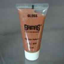 01 Lip gloss light brown